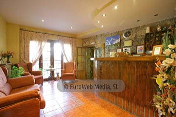 Recepción. Hotel rural Peña Castil