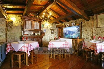 Restaurante. Hotel rural Peña Castil