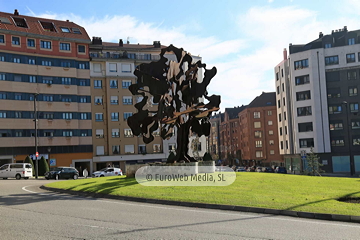 Escultura «El monumento al roble»
