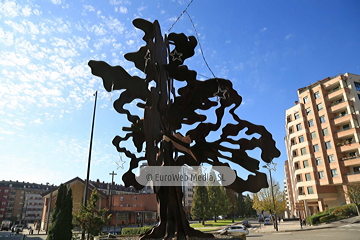 Escultura «El monumento al roble»