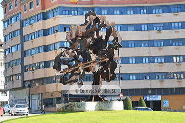 Escultura «El monumento al roble»