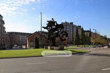 Escultura «El monumento al roble»