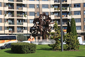 Escultura «El monumento al roble»