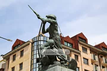 Escultura «Monumento a los Mineros» (Cangas del Narcea). Escultura «Monumento a los Mineros»