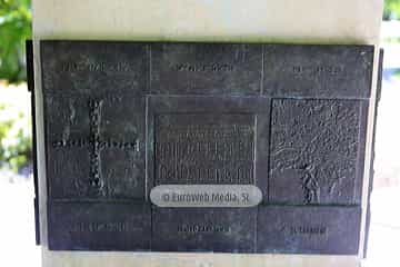 Escultura «Manolo Avello»
