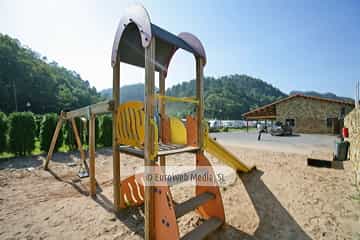 Juegos. Camping San Pedro de La Ribera