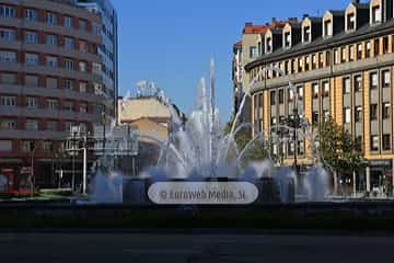 Fuente a la entrada de la autopista Y