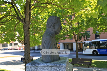 Escultura «Busto de Juan Antonio Álvarez Rabanal»