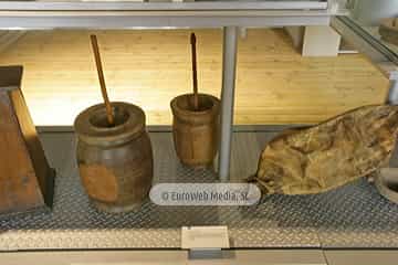«Los asturianos en la cocina. La vida doméstica en Asturias, 1800-1965». Los asturianos en la cocina. La vida doméstica en Asturias, 1800-1965