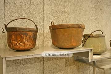 «Los asturianos en la cocina. La vida doméstica en Asturias, 1800-1965». Los asturianos en la cocina. La vida doméstica en Asturias, 1800-1965