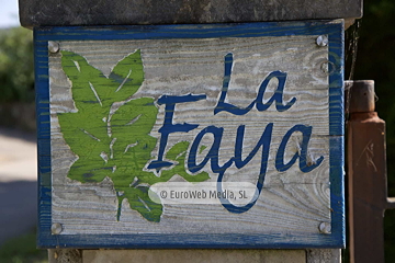 Exteriores. Casa rural La Faya