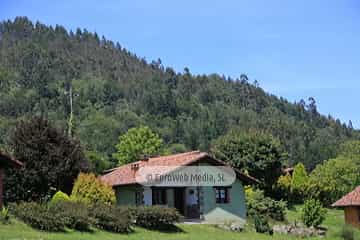 Exteriores. Casa rural El Nogal