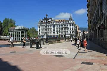 Escultura «Asturcones»