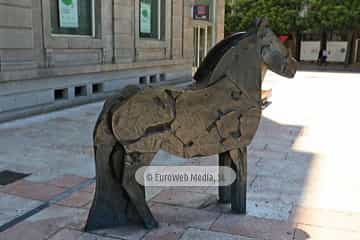 Escultura «Asturcones»