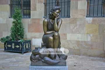 Escultura «La pescadera»