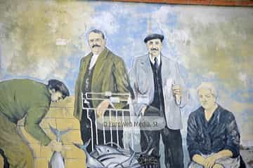 Mural «Tríptico» en Candás