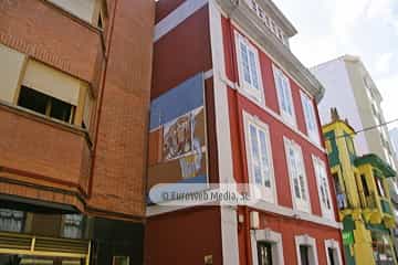 Mural «Puño de Marinero» en Candás