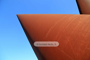 Escultura «Avilés»