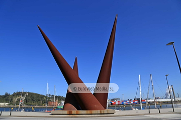 Escultura «Avilés»