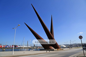 Escultura «Avilés»