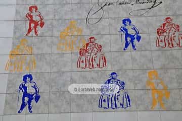 Mural «Homenaje a Carreño Miranda» en Avilés