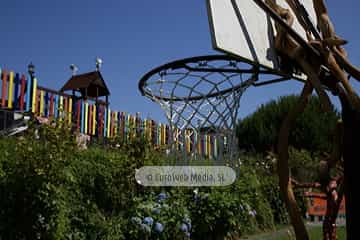 Parque «El Paraíso de los niños». Apartamentos rurales Mirador Picos de Europa