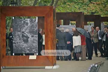 S.A.R. el Príncipe de Asturias inauguró la exposición fotográfica «Génesis», de Sebastião Salgado