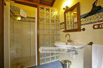 Baño. Casa rural El Rosal
