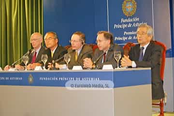 S. Iijima, S. Nakamura, R. Langer, G. M. Whitesides y T. Marks, Premio Príncipe de Asturias de Investigación Científica y Técnica. S. Iijima, S. Nakamura, R. Langer, G. M. Whitesides y T. Marks, Premio Príncipe de Asturias de Investigación Científica y Técnica 2008