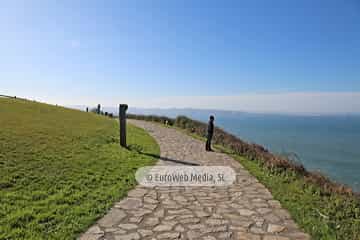 Sendero litoral de la costa este de Gijón
