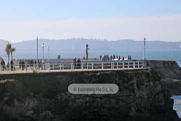 Sendero litoral de la costa este de Gijón