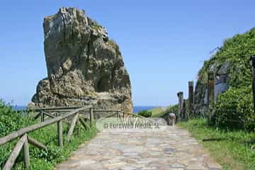 Sendero litoral de la costa este de Gijón