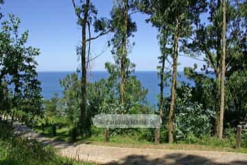 Sendero litoral de la costa este de Gijón