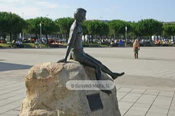 Escultura «Homenaje a los niños de la guerra»