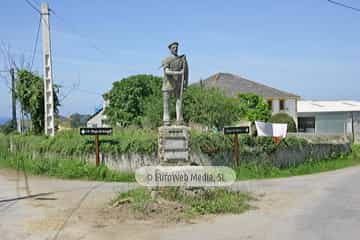 Escultura «Monumento a sus antepasados»