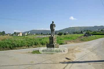 Escultura «Monumento a sus antepasados»