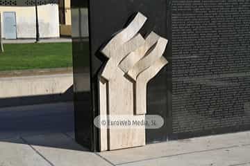 Escultura «Monumento a las víctimas del terrorismo (1968-2007)». Escultura «Monumento a las víctimas del terrorismo»