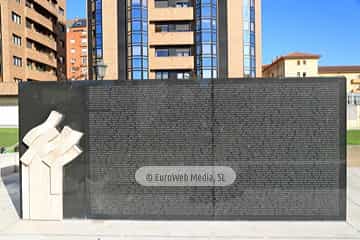 Escultura «Monumento a las víctimas del terrorismo (1968-2007)». Escultura «Monumento a las víctimas del terrorismo»