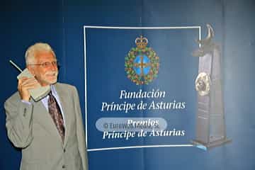 Martin Cooper y Raymond Samuel Tomlinson, Premio Príncipe de Asturias de Investigación Científica y Técnica 2009