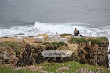 Escultura «Cantu los díes fuxíos» en Gijón