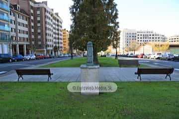 Escultura «Santiago Peregrino»