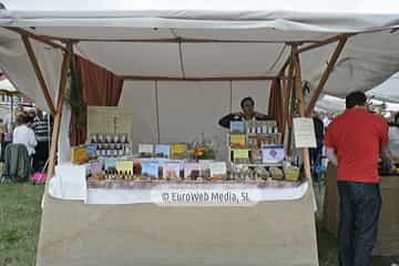 Mercado tradicional de Oles. Mercáu tradicional de Oles