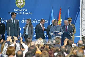 Comunidad vecinal de San Tirso de Abres, Premio al Pueblo Ejemplar de Asturias 2011. San Tirso de Abres, Premio al Pueblo Ejemplar de Asturias 2011