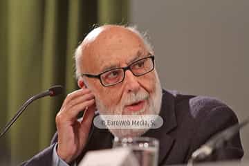 Peter Higgs, François Englert y el CERN, Premio Príncipe de Asturias de Investigación Científica y Técnica 2013