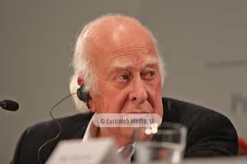 Peter Higgs, François Englert y el CERN, Premio Príncipe de Asturias de Investigación Científica y Técnica 2013