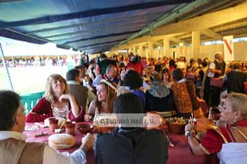 Cena medieval de los Exconxuraos de Llanera