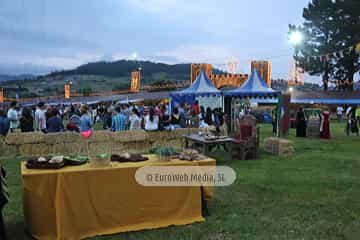 Cena medieval de los Exconxuraos de Llanera