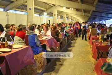 Cena medieval de los Exconxuraos de Llanera