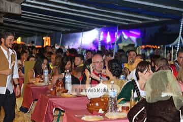 Cena medieval de los Exconxuraos de Llanera