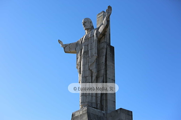 Monumento al Sagrado Corazón de Jesús